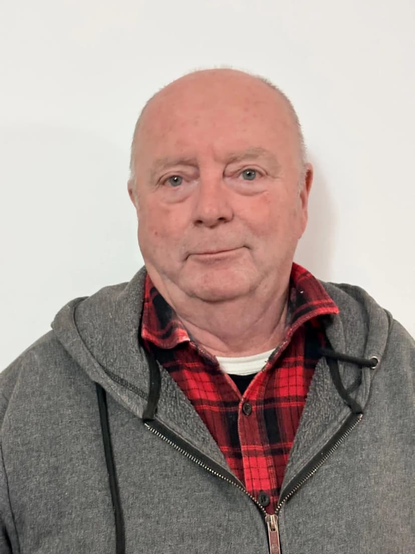 John — Owner & Director at Murrays Painting